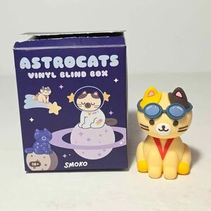 Smoko Astrocats Jetpack Calico Cat Figurine Blind Box Astro Cats